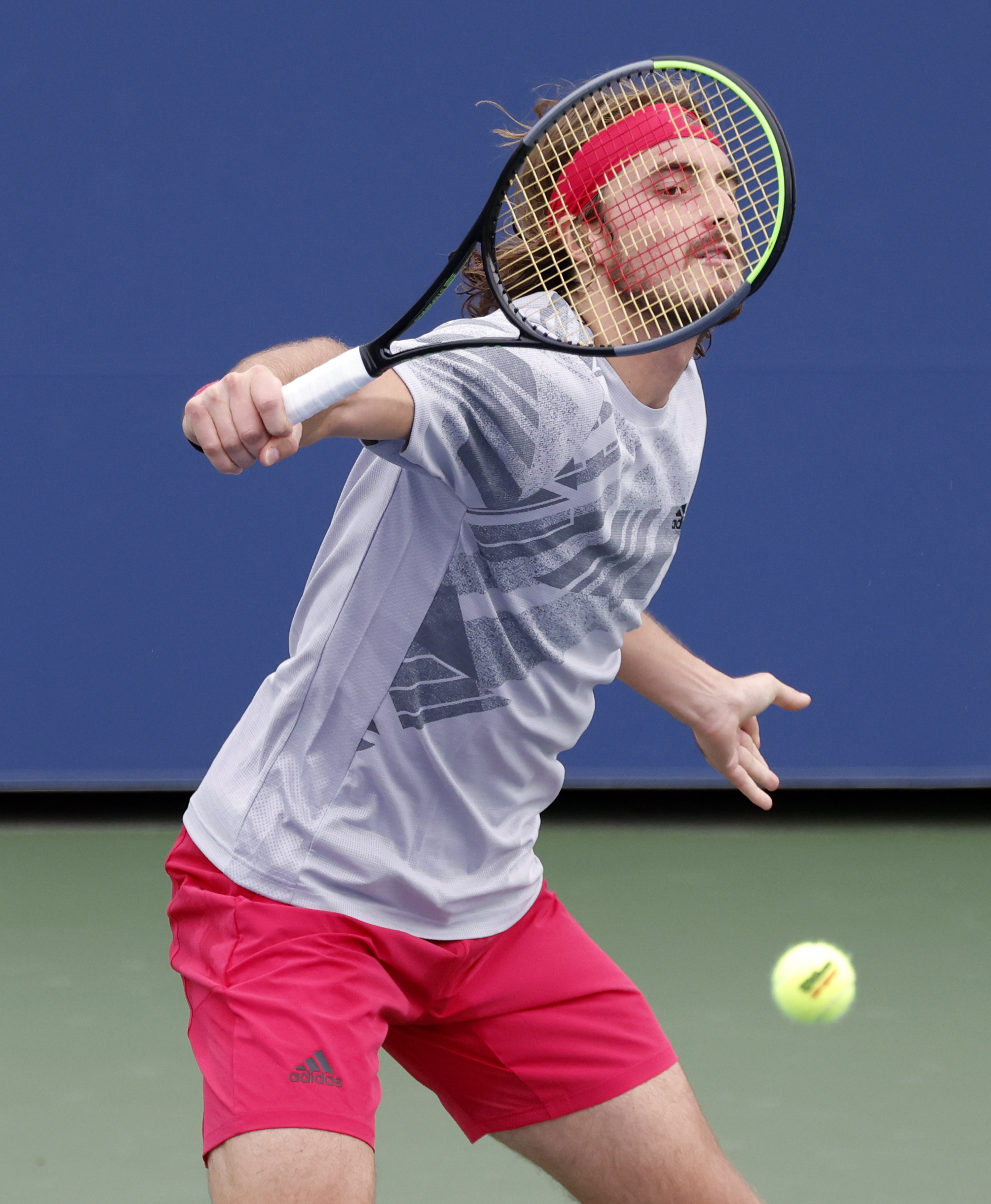 爱游戏官网-联合杯轻取美网，西西帕斯状态火热