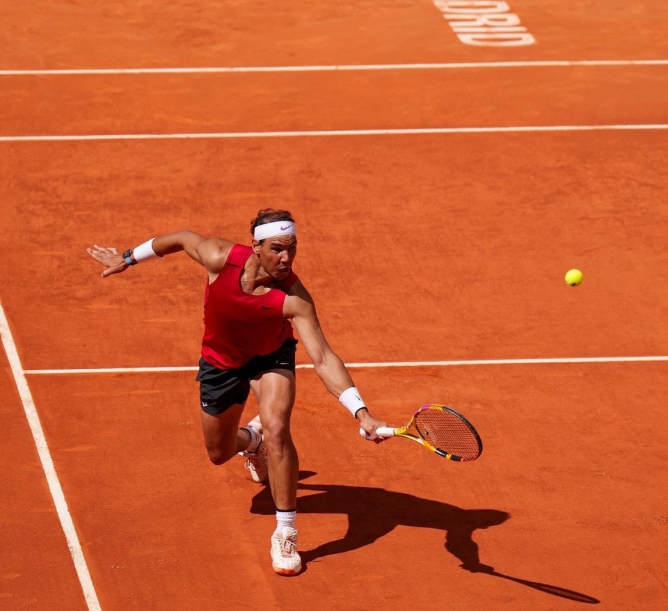 ayx世界杯2026-法网横扫拉沃尔杯，纳达尔惊艳四座