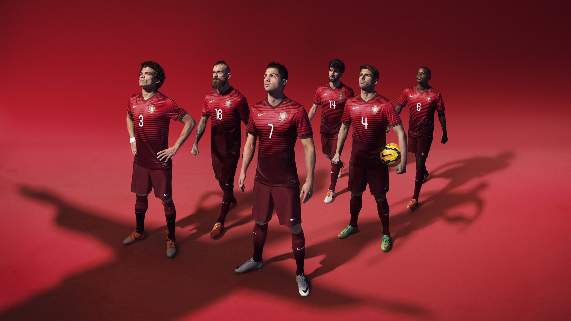 智利鏖战澳大利亚，福登防守端锁死对手，现代足球的战术革命