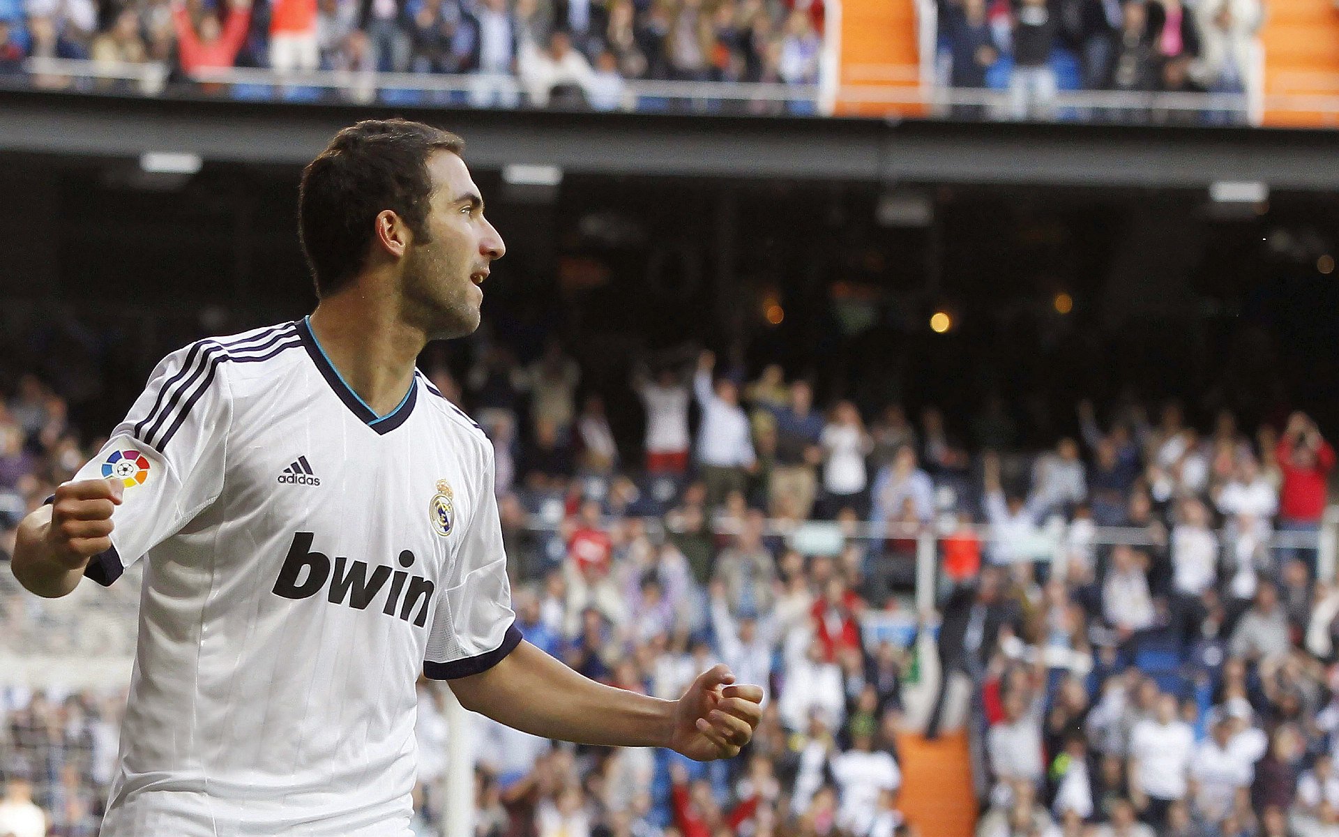 F1年度争冠之夜，米切尔压制级发挥，将天赋与野心刻入赛道