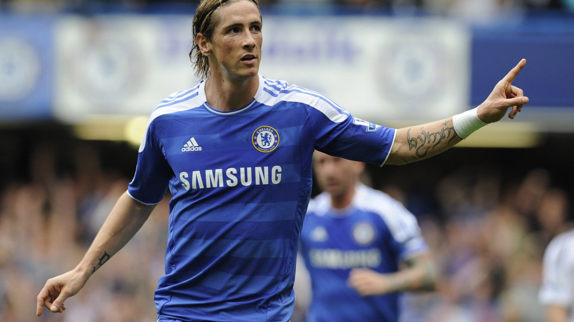 拉齐奥轻取贝蒂斯，本泽马在意甲焦点战接管比赛